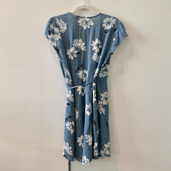 Reformation Dusty Blue Floral Wrap Mini Dress in Frederica Print - Picture 3 of 4